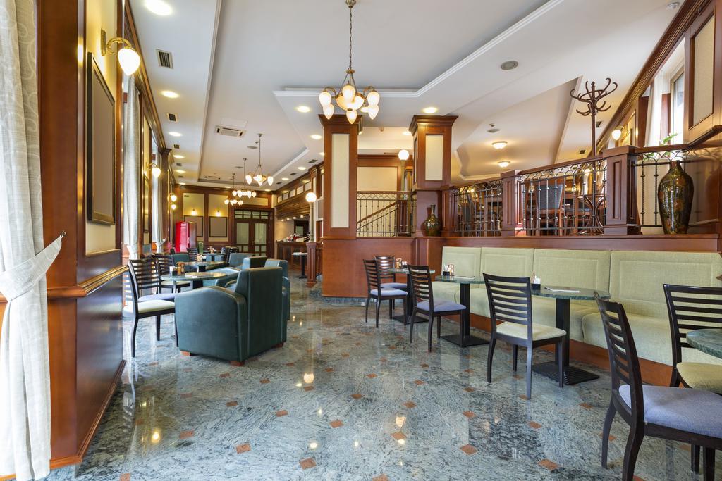 Kopernikus Hotel Prag Belgrade Exterior photo
